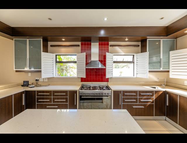 4 BEDROOM HOUSE FOR SALE IN BRYANSTON